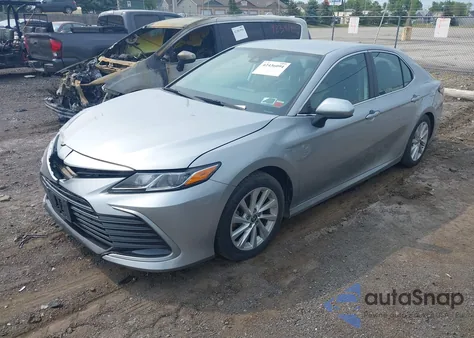 2021 Toyota Camry Le из США, поврежденный, VIN 4T1C11AK8MU517847